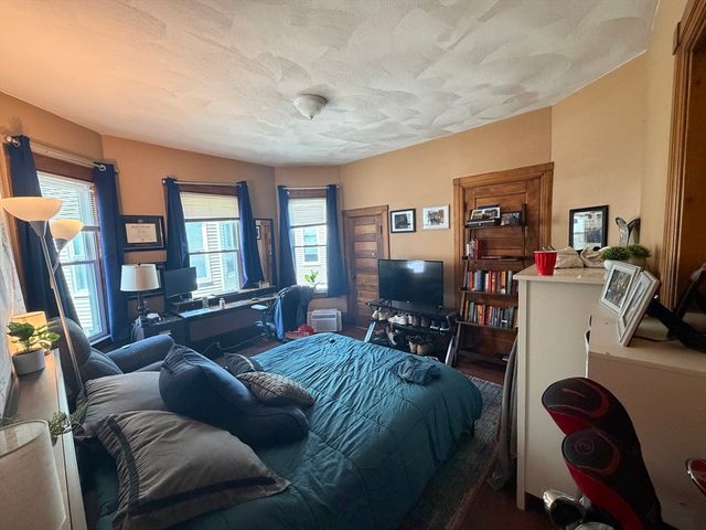 14 Madison St. 1, Somerville, MA 02143