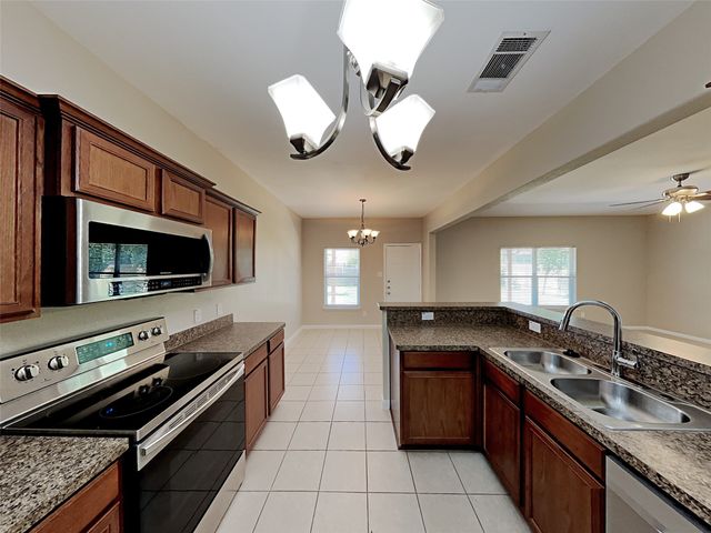 810 Oak Hollow Lane, Anna, TX 75409