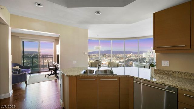 322 Karen Avenue 3407, Las Vegas, NV 89109