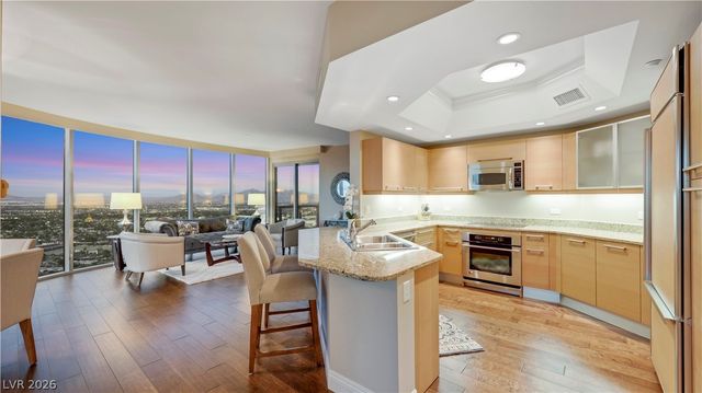 322 Karen Avenue 3407, Las Vegas, NV 89109