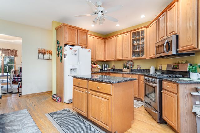 10400 Emerald Avenue, Orland Park, IL 60467