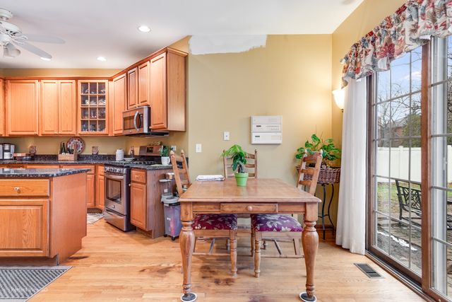 10400 Emerald Avenue, Orland Park, IL 60467