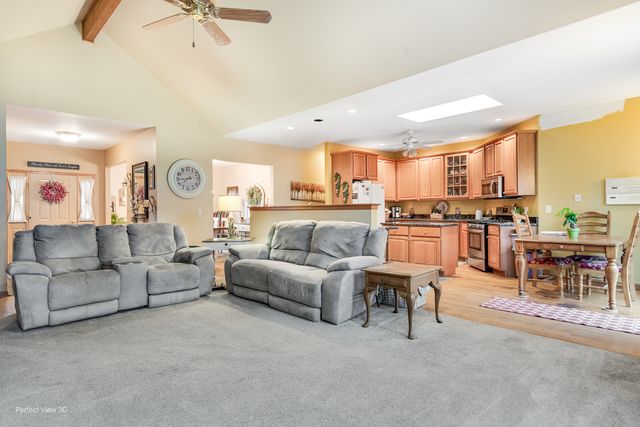 10400 Emerald Avenue, Orland Park, IL 60467