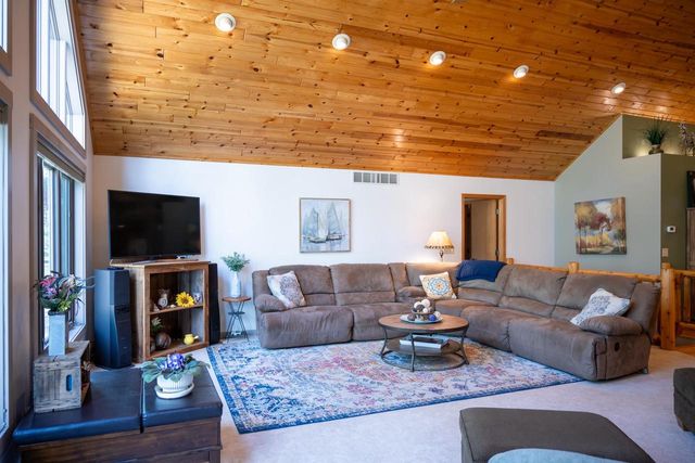 713 W 17th Lane, Arkdale, WI 54613