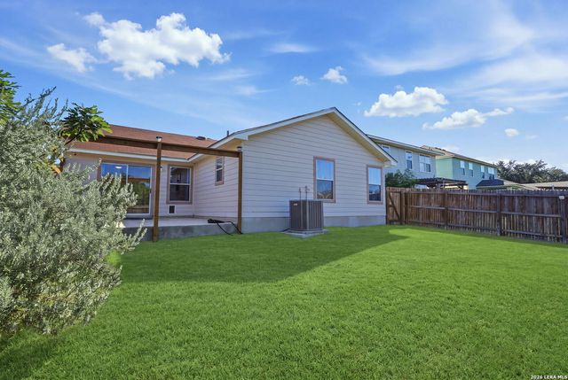 1334 Sunbend Fls, San Antonio, TX 78224