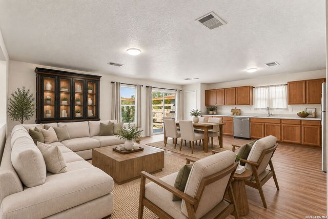 1334 Sunbend Fls, San Antonio, TX 78224