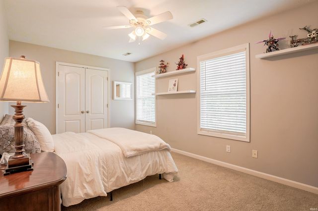 2855 Briarcliff Drive, Newburgh, IN 47630