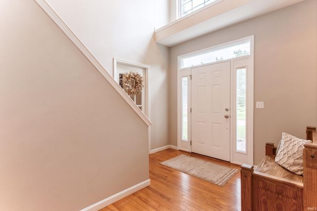 2855 Briarcliff Drive, Newburgh, IN 47630