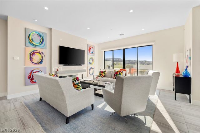 442 Serenity Point Drive, Henderson, NV 89012