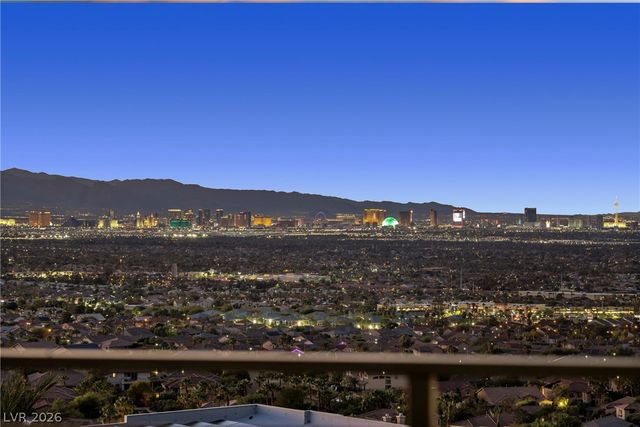 442 Serenity Point Drive, Henderson, NV 89012