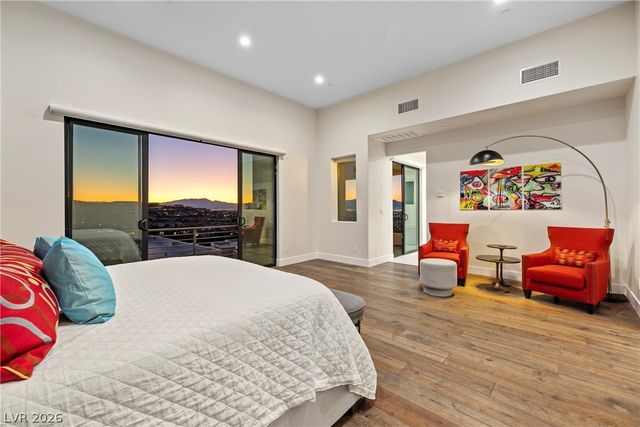 442 Serenity Point Drive, Henderson, NV 89012