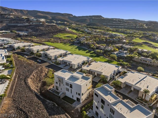 442 Serenity Point Drive, Henderson, NV 89012