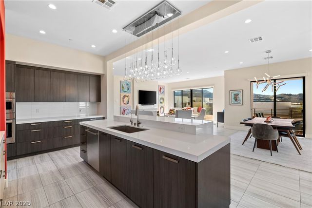 442 Serenity Point Drive, Henderson, NV 89012