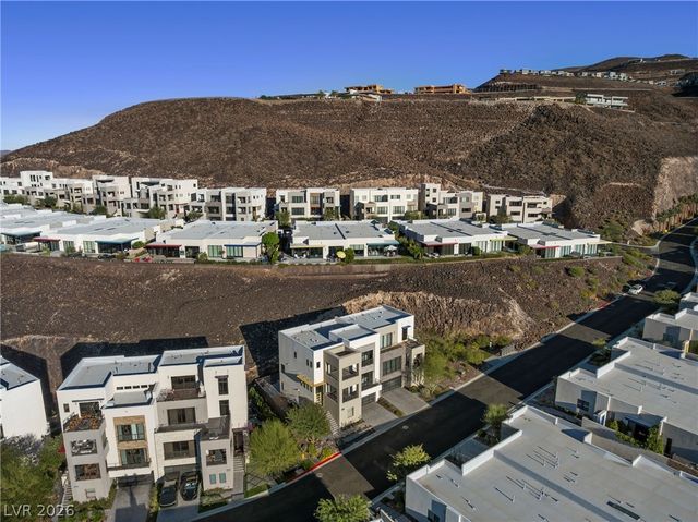 442 Serenity Point Drive, Henderson, NV 89012