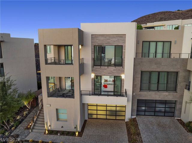 442 Serenity Point Drive, Henderson, NV 89012