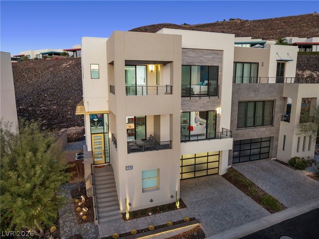 442 Serenity Point Drive, Henderson, NV 89012