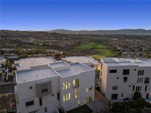 442 Serenity Point Drive, Henderson, NV 89012