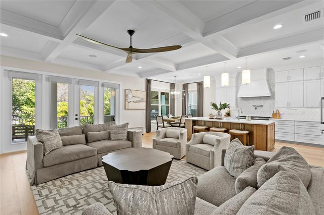 4807 W SAN RAFAEL STREET, Tampa, FL 33629