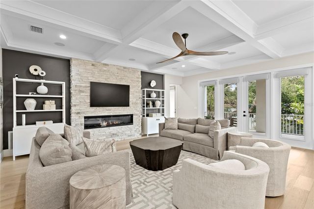 4807 W SAN RAFAEL STREET, Tampa, FL 33629