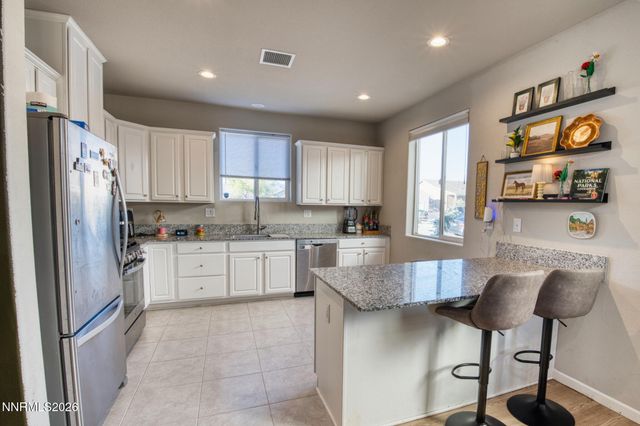 318 Granite Court, Dayton, NV 89403