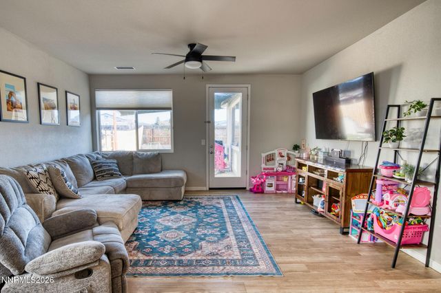 318 Granite Court, Dayton, NV 89403