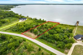 9301 W Shoreline Drive, Kemp, TX 75143