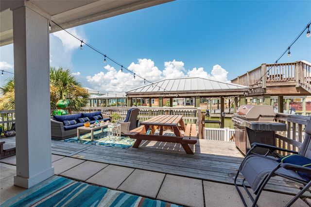 5114 Brigantine Cay Court, Texas City, TX 77590