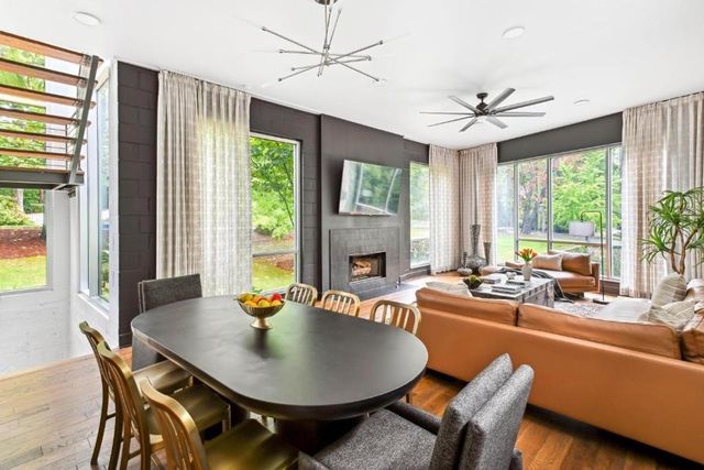 1960 Tall Tree Drive NE, Atlanta, GA 30324
