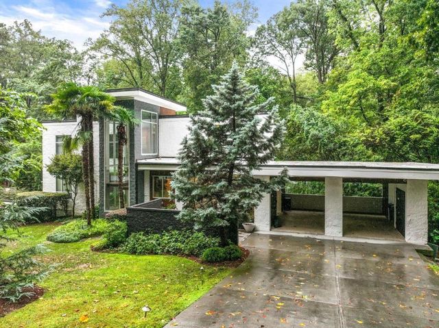1960 Tall Tree Drive NE, Atlanta, GA 30324