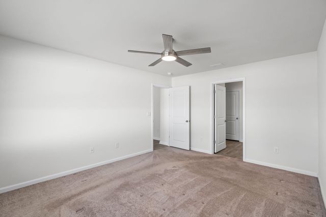 240 Country Grove Way, Galivants Ferry, SC 29544