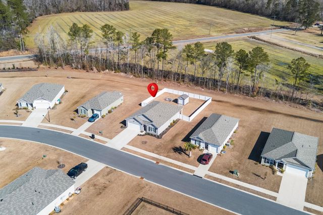 240 Country Grove Way, Galivants Ferry, SC 29544
