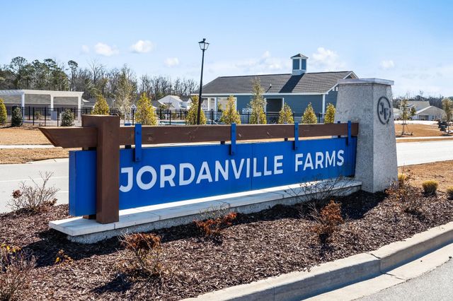 240 Country Grove Way, Galivants Ferry, SC 29544