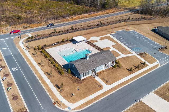 240 Country Grove Way, Galivants Ferry, SC 29544