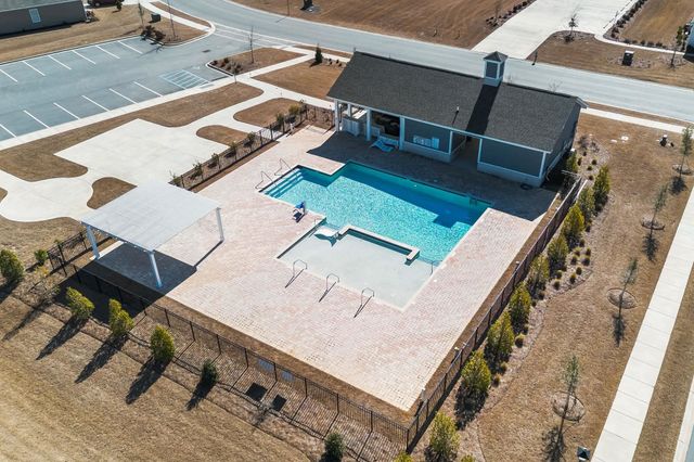 240 Country Grove Way, Galivants Ferry, SC 29544