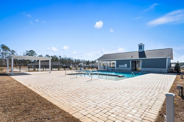240 Country Grove Way, Galivants Ferry, SC 29544