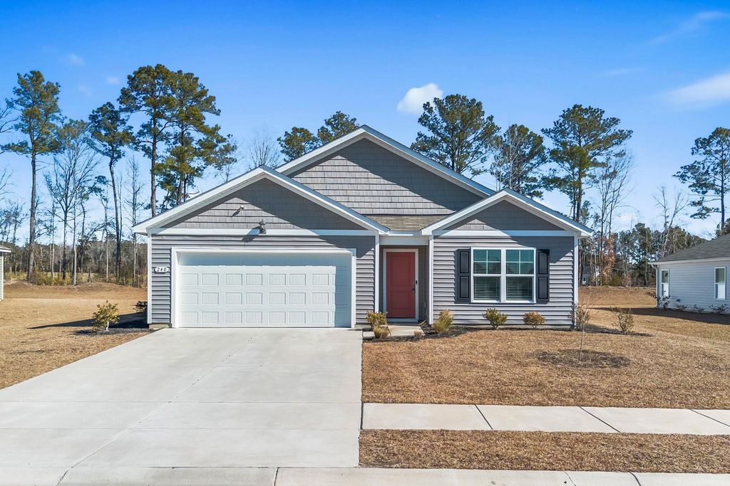 240 Country Grove Way, Galivants Ferry, SC 29544