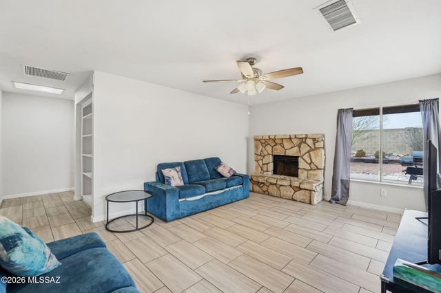 7484 S Via Hermosa, Tucson, AZ 85746