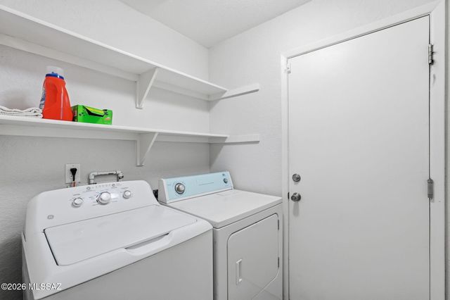 7484 S Via Hermosa, Tucson, AZ 85746