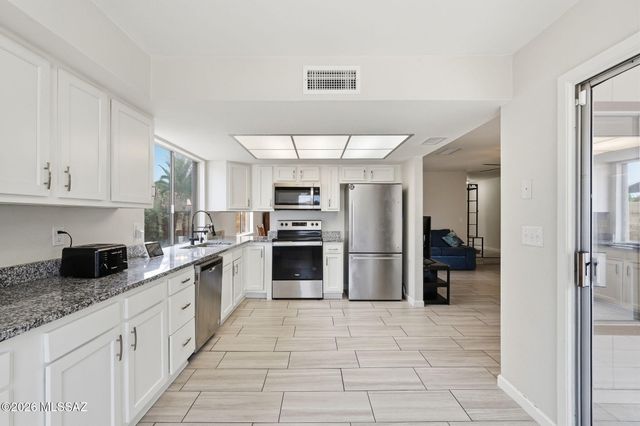 7484 S Via Hermosa, Tucson, AZ 85746