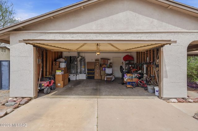 7484 S Via Hermosa, Tucson, AZ 85746