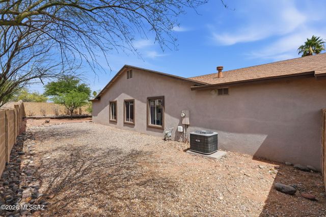 7484 S Via Hermosa, Tucson, AZ 85746
