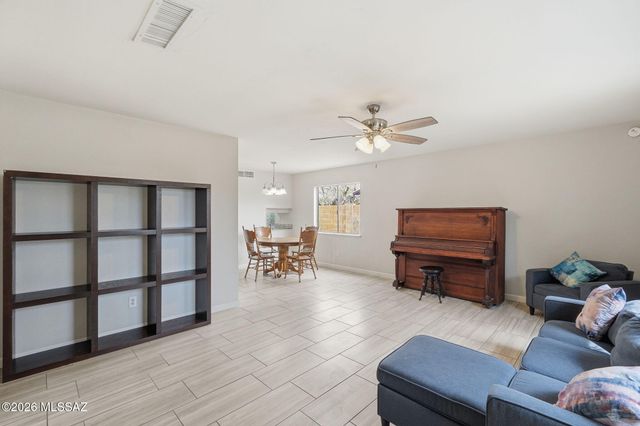 7484 S Via Hermosa, Tucson, AZ 85746