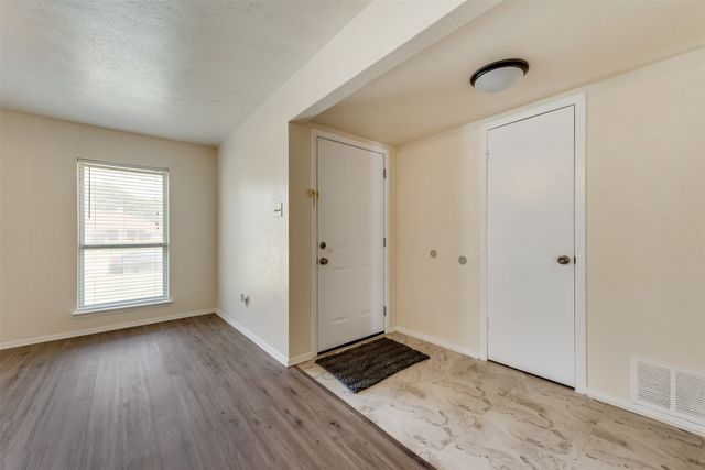 1102 Meadow Creek Drive, Lancaster, TX 75146