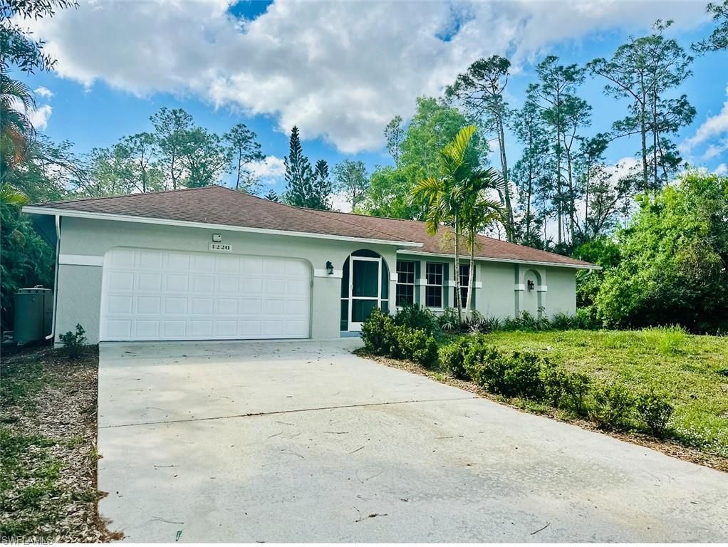 4220 Pine Ridge RD, Naples, FL 34119