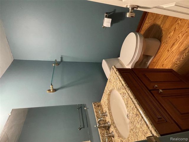 186 Randall Drive, Troy, MI 48085