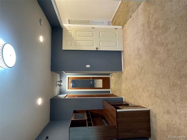 186 Randall Drive, Troy, MI 48085