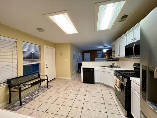 11723 Turtle Lake Drive, Houston, TX 77064