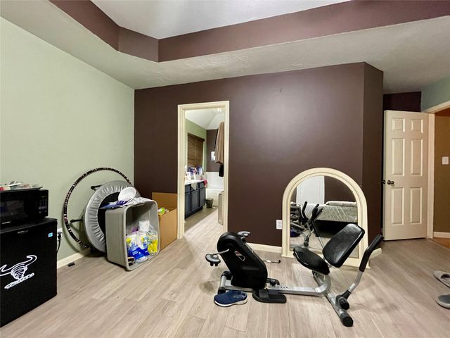 11723 Turtle Lake Drive, Houston, TX 77064