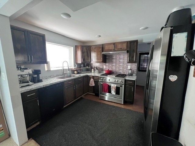 1701 W Low Avenue, Mchenry, IL 60050
