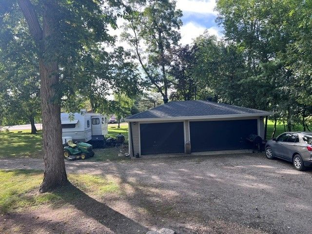 1701 W Low Avenue, Mchenry, IL 60050